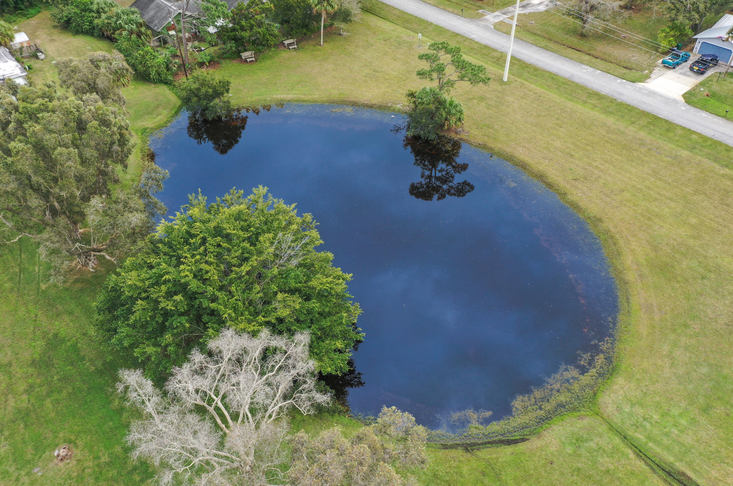 7502 James Rd, Fort Pierce FL 34951-2180 exterior