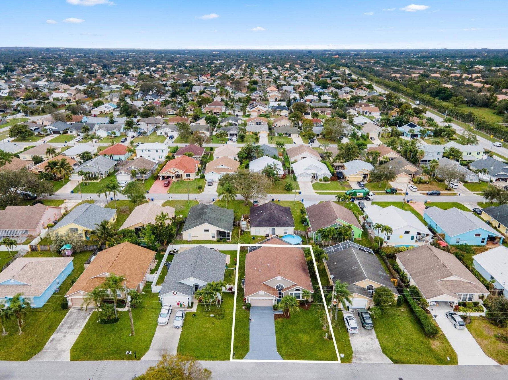 6069 Pompano St, Jupiter FL  33458-6660 exterior