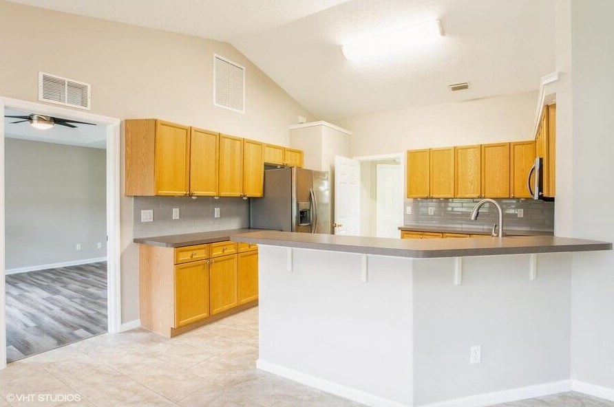 4801 Myrtle Dr, Fort Pierce FL  34982-3800 exterior