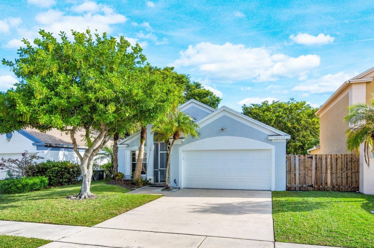 22456 Middletown Dr, Boca Raton, FL 33428-4721