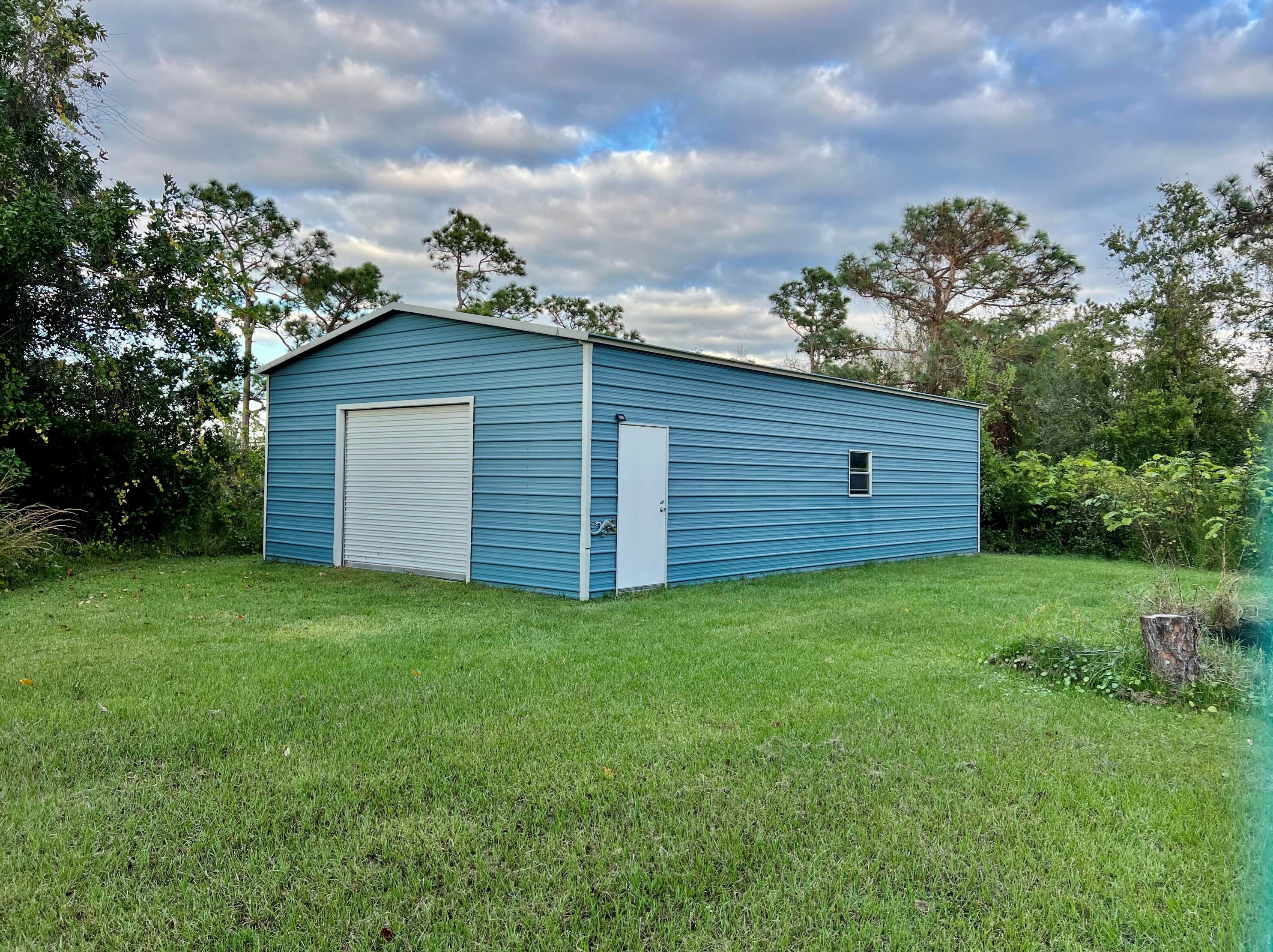 34055 21st Ave, Okeechobee FL  34972-0278 exterior
