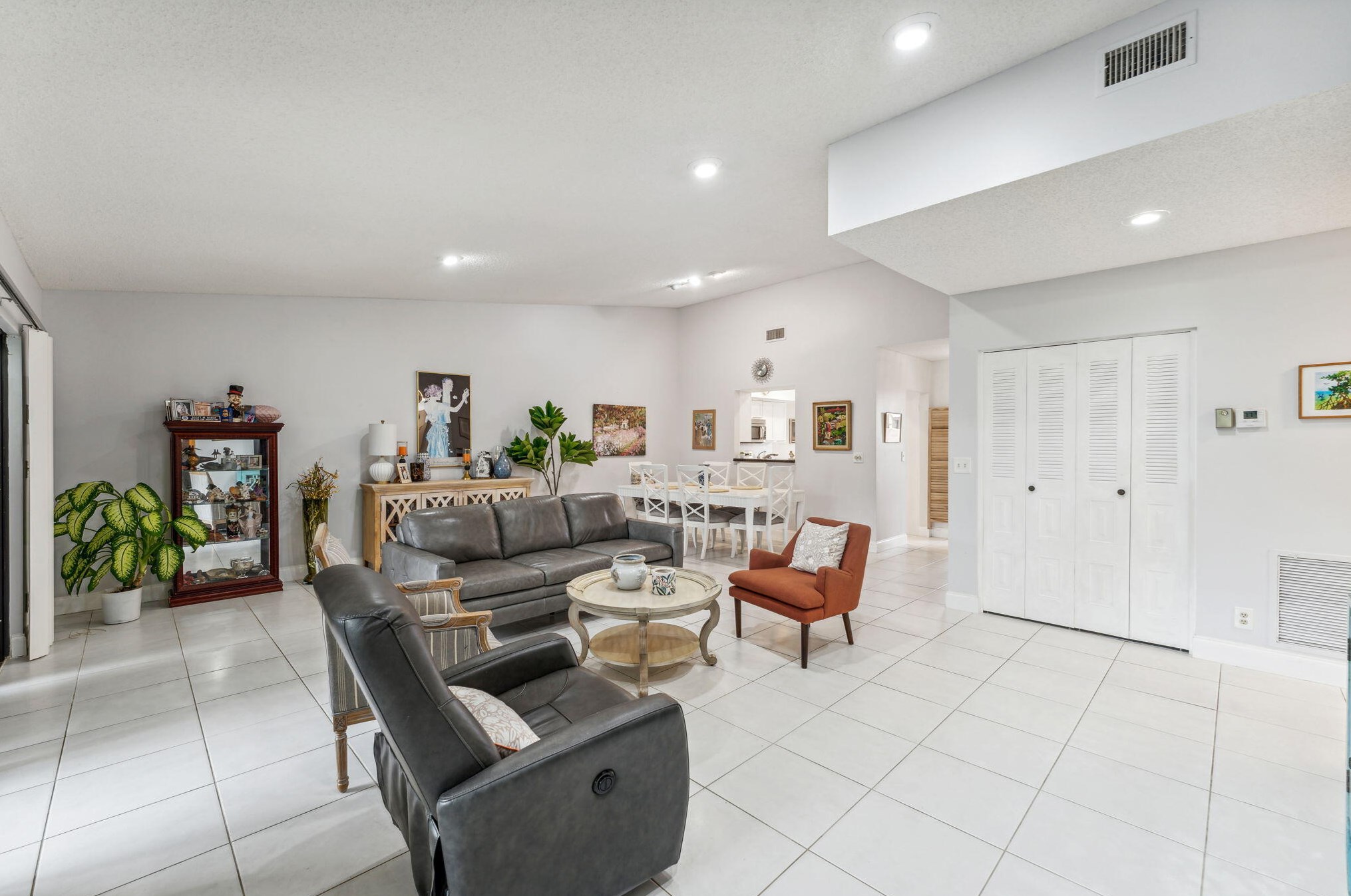 10812 Waterberry Dr, Boca Raton FL  33498-1689 exterior