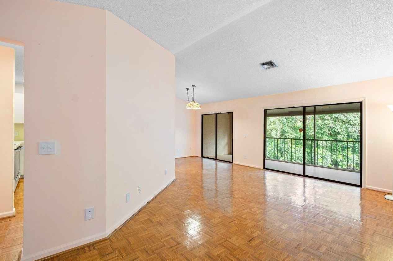 5630 Coach House Cir, Boca Raton FL  33486-8687 exterior