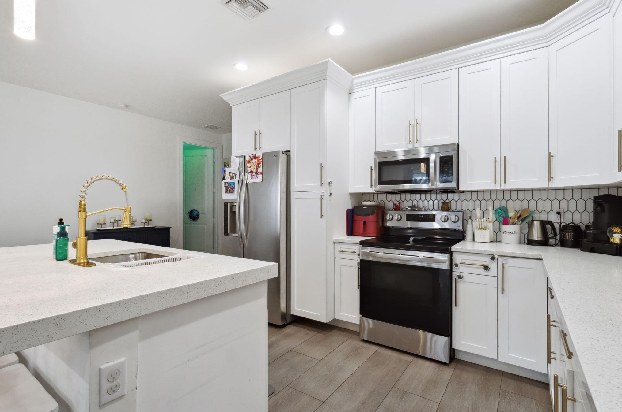 6944 2nd St, Jupiter FL  33458-3838 exterior