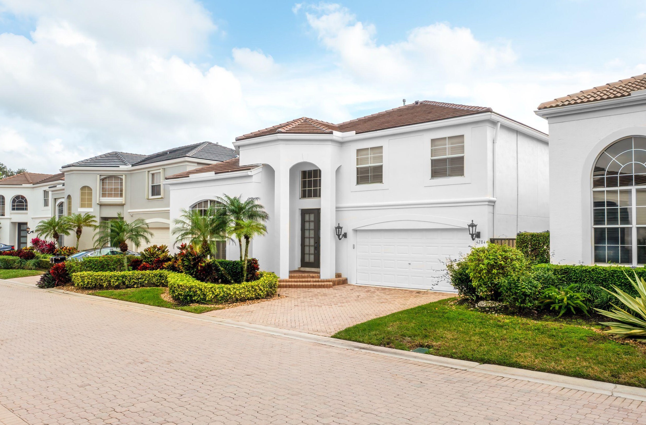 4284 64th Dr, Boca Raton, FL 33496-4017