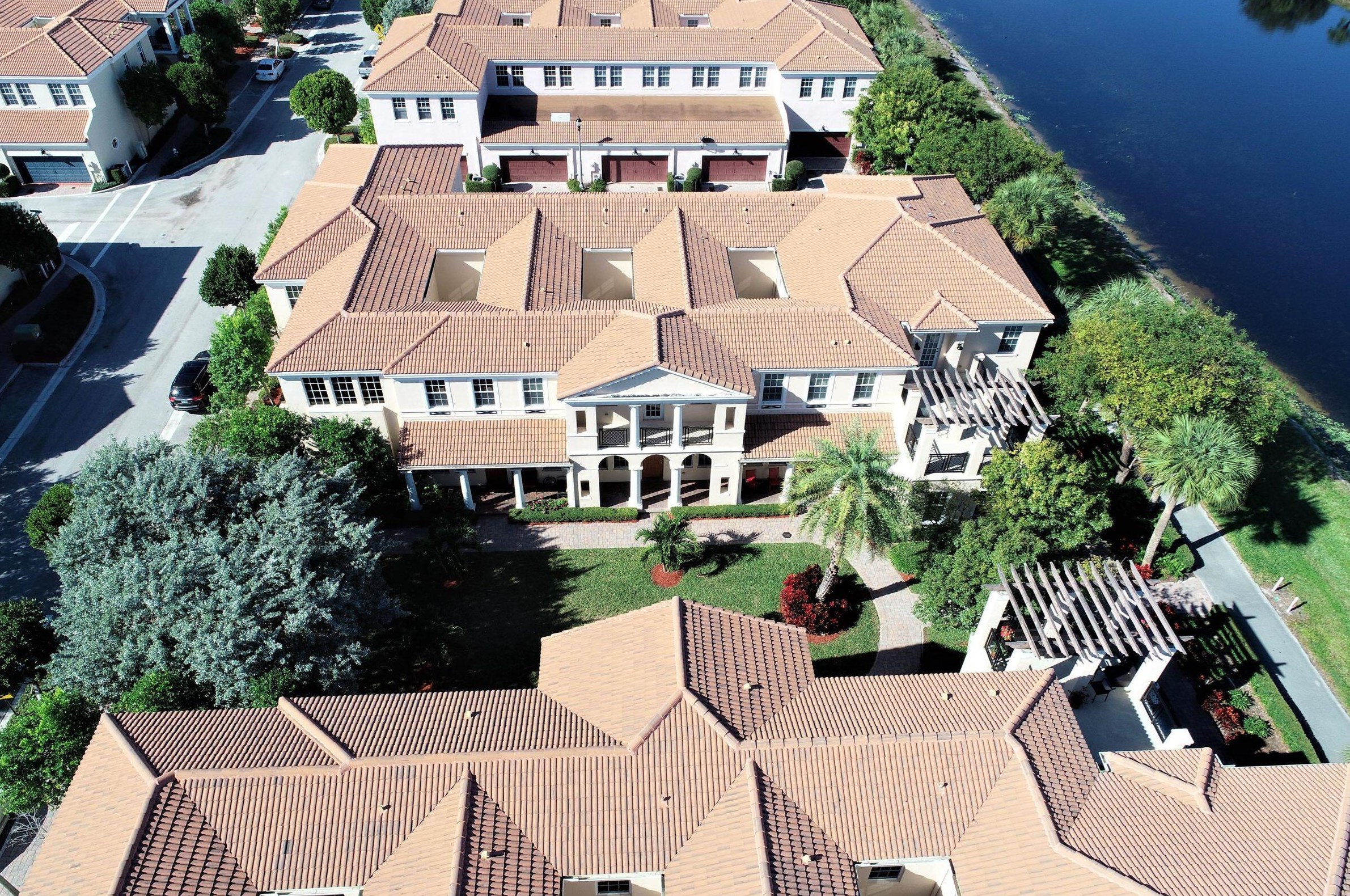 8336 Nw 8th Ter, Boca Raton, FL 33487