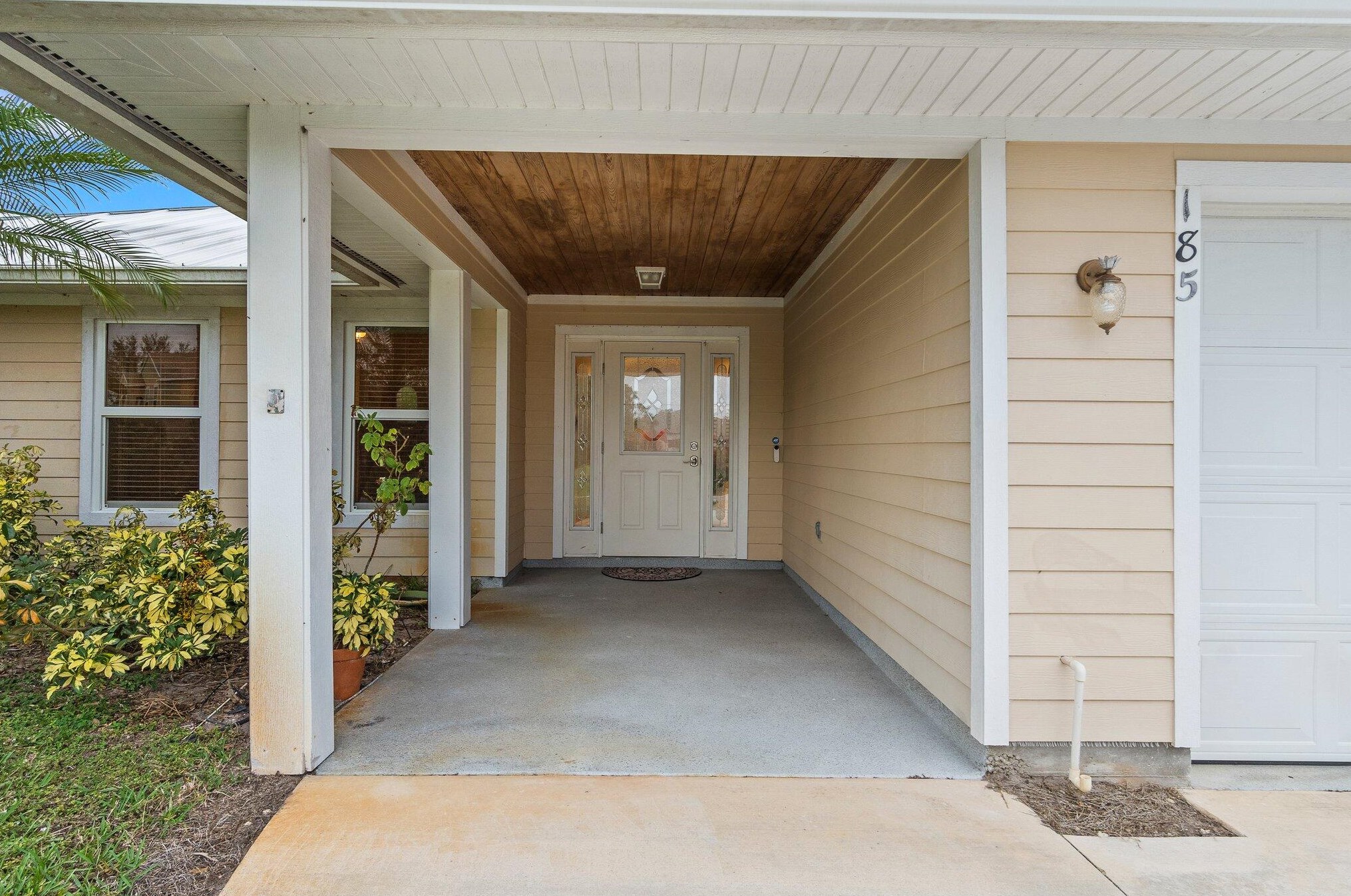 185 Elderberry Dr, Fort Pierce, FL 34953-5411