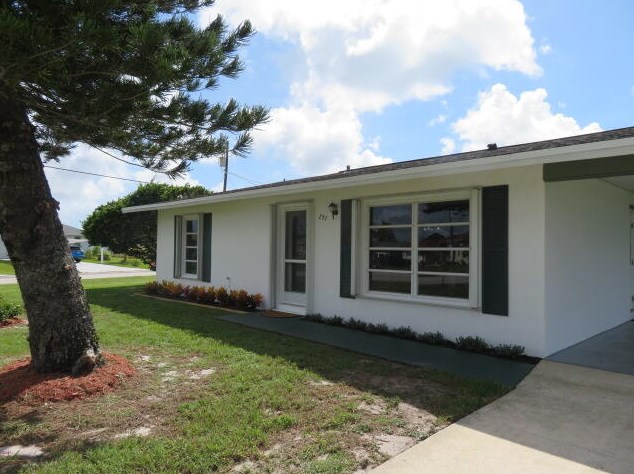 297 Nw Dorchester St, Fort Pierce, FL 34983