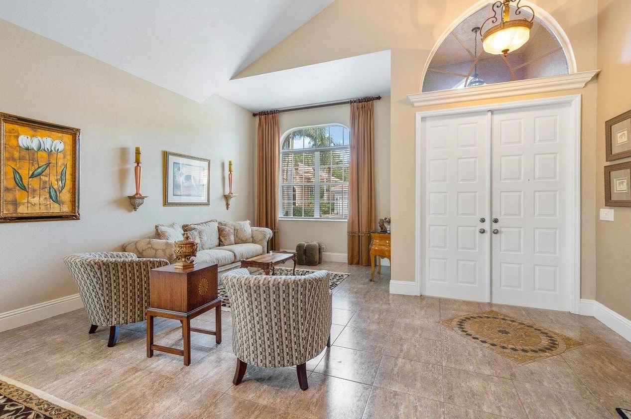 5534 Via De La Plata Cir, Delray Beach, FL 33484