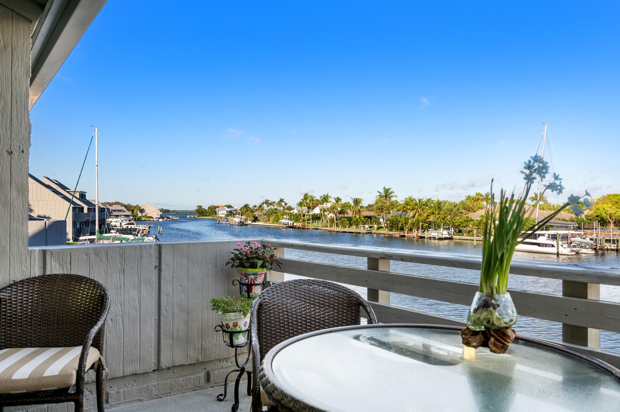 1106 Spyglass Ln, Vero Beach, FL 32963-4376