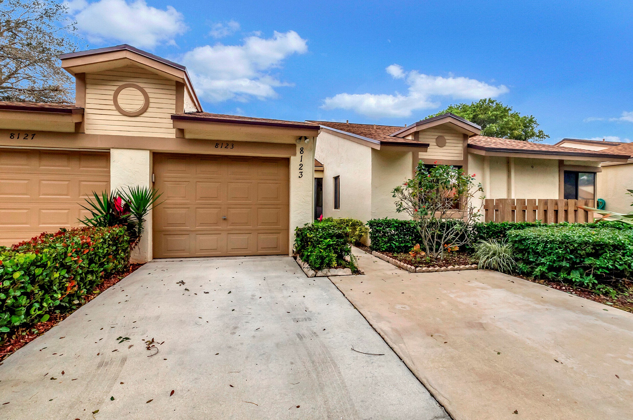 8123 Hiddenview Ter, Boca Raton, FL 33496-5153