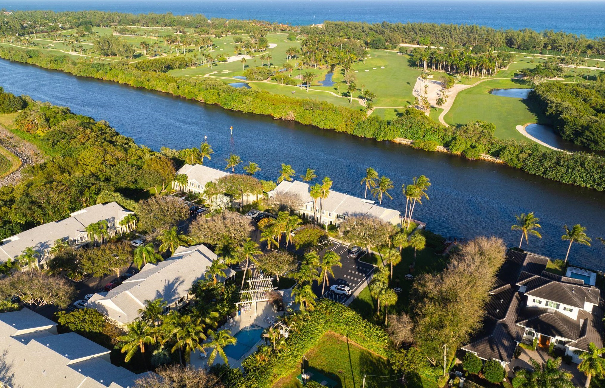 828 Kokomo Key Ln, Delray Beach FL  33483-6027 exterior