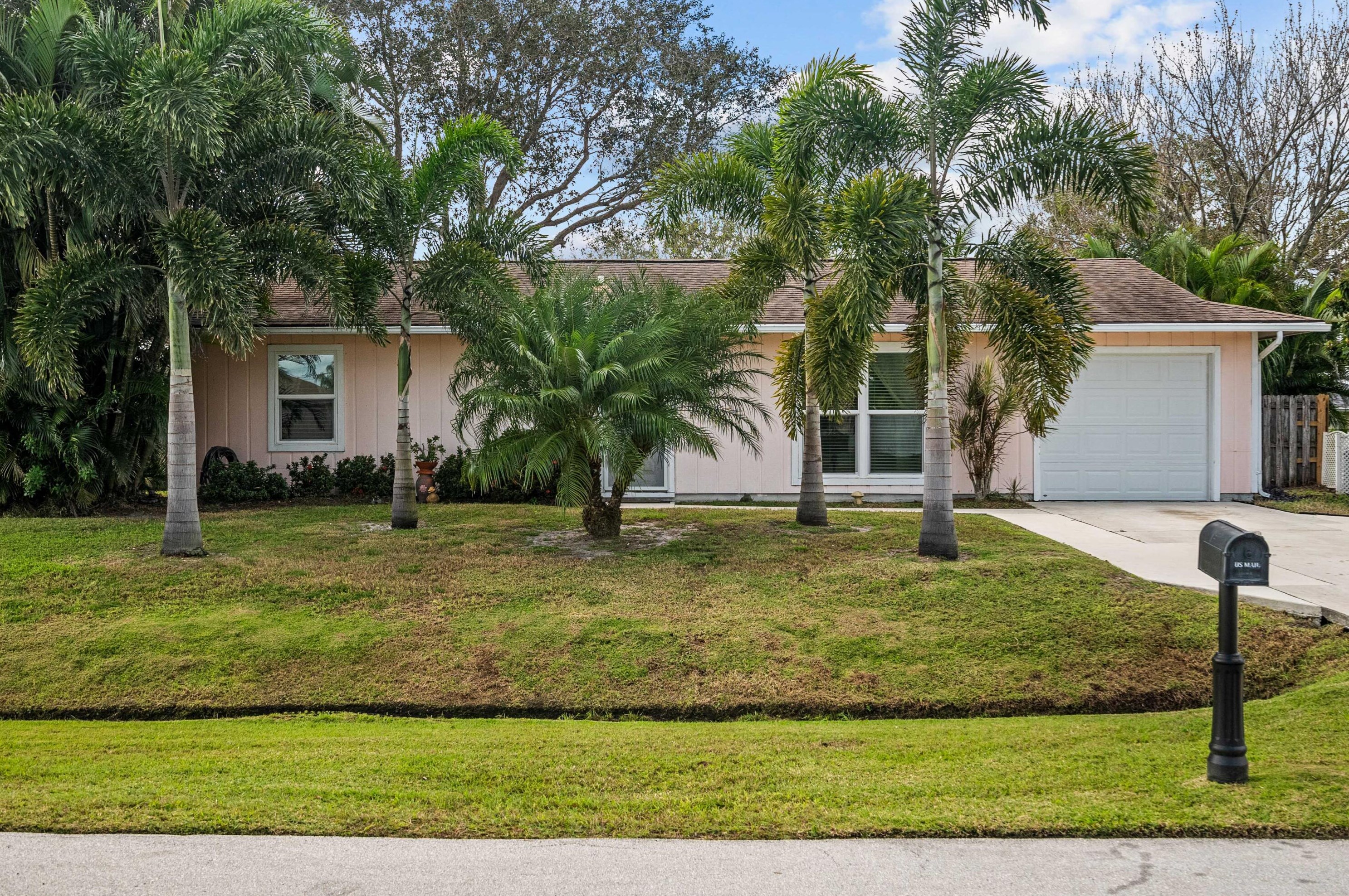 1718 Mcallister Ln, Fort Pierce, FL 34953-2049
