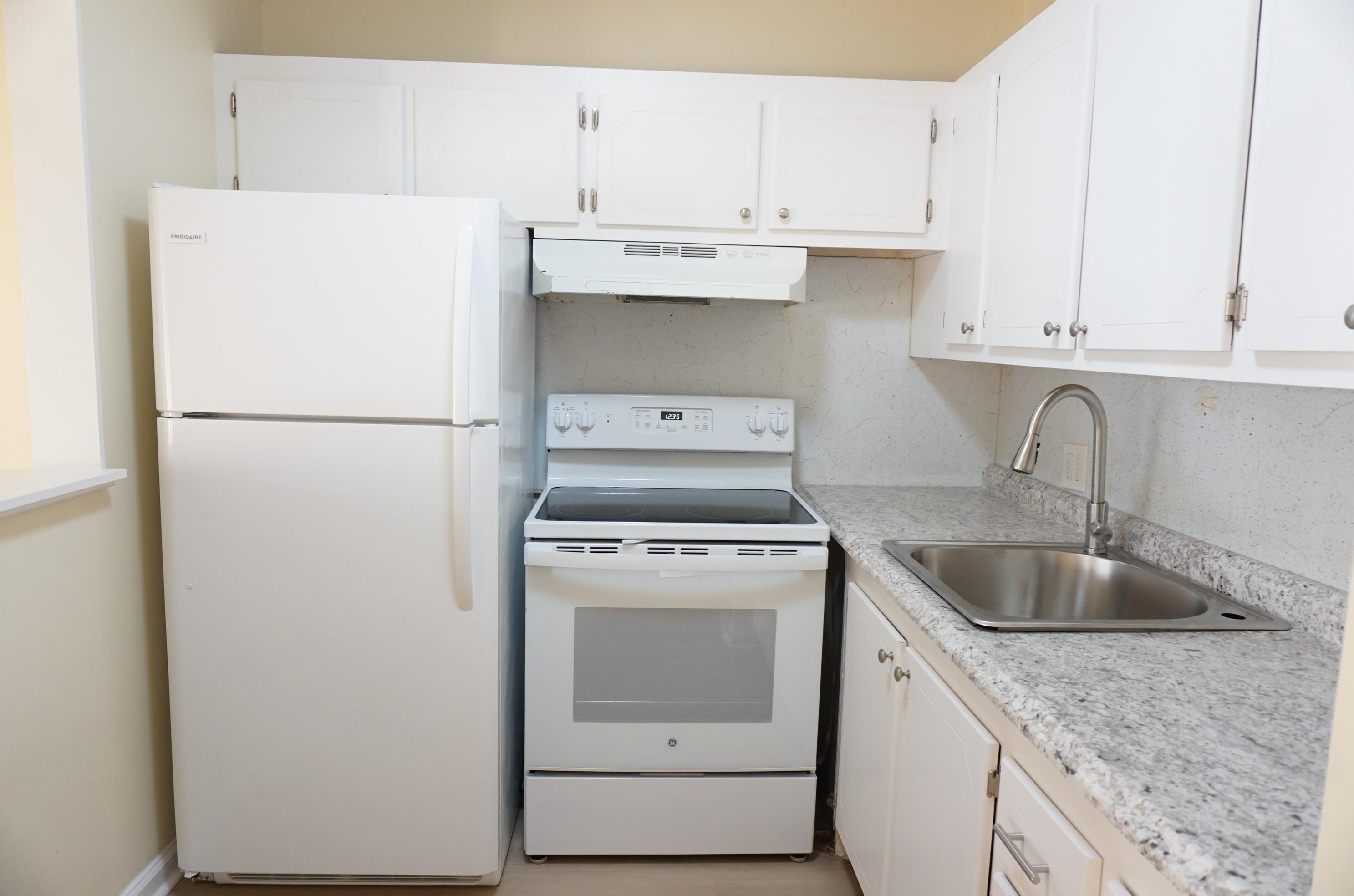 369 Sheffield O #369, West Palm Beach, FL 33417
