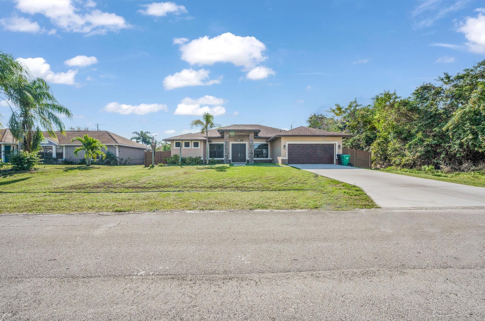 642 Icon Ave, Fort Pierce, FL 34953-7628