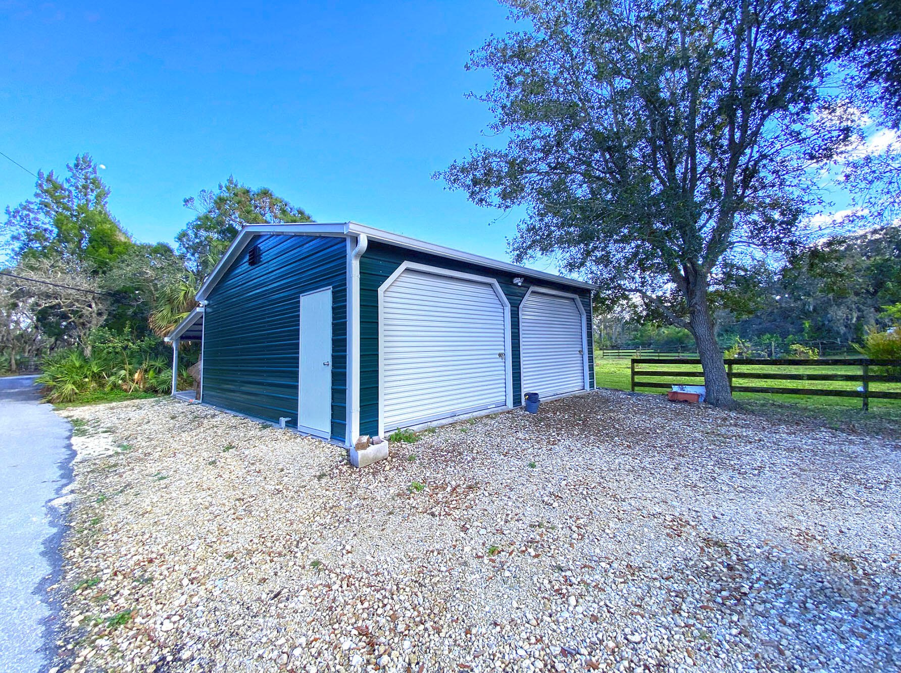 11705 Roseland Rd, Roseland FL  32957-7000 exterior
