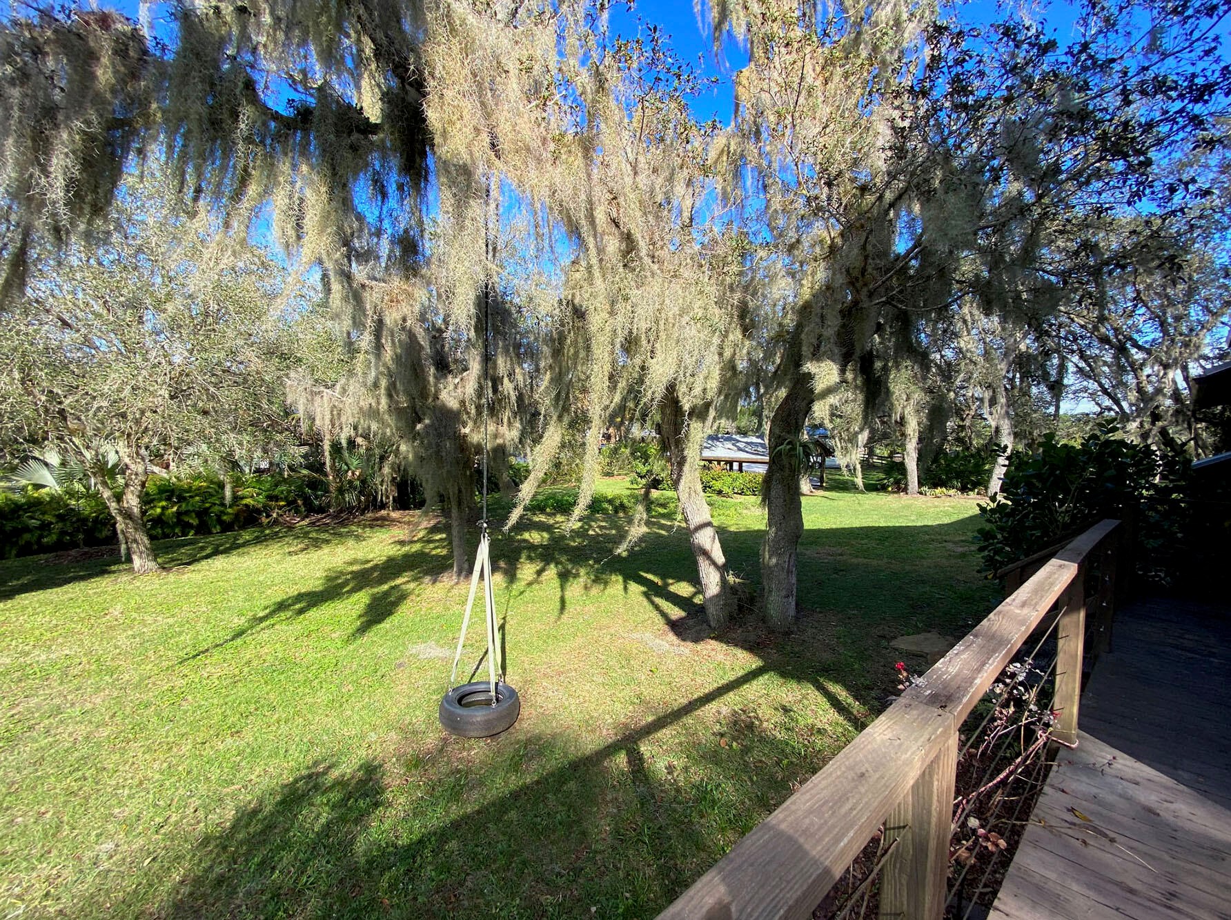 11705 Roseland Rd, Roseland FL  32957-7000 exterior