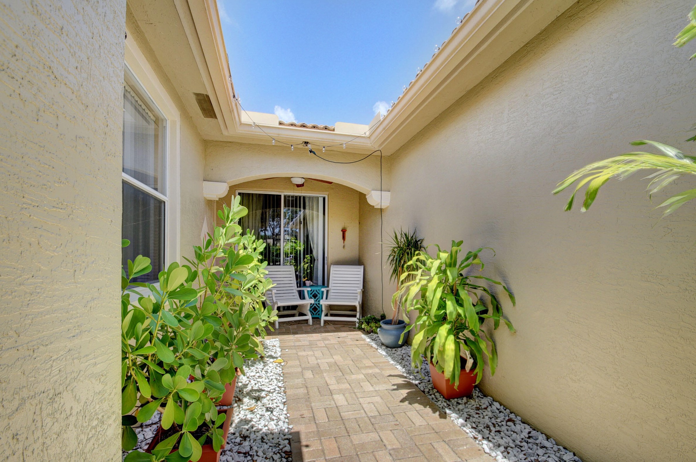 2187 Umbrella Cay, West Palm Beach, FL 33411-5553
