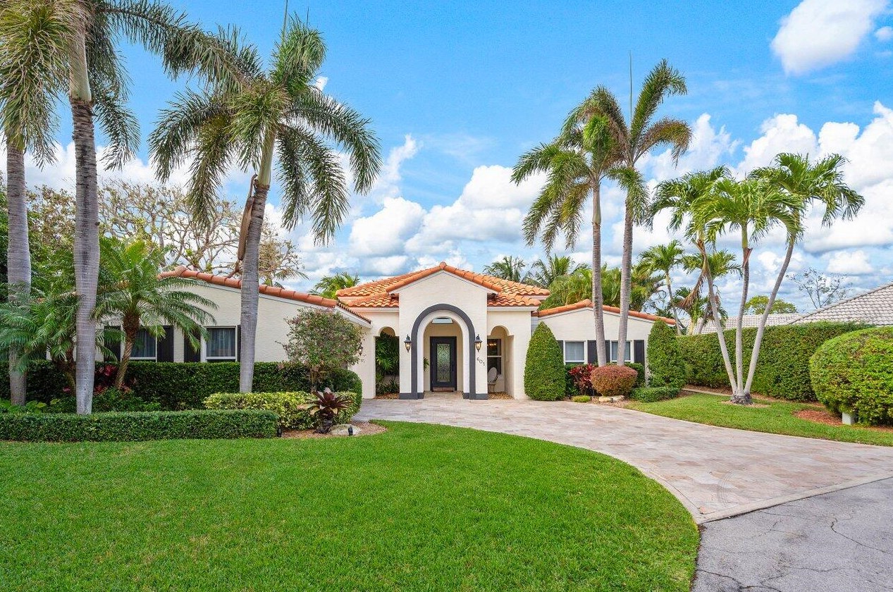 601 Phillips Dr, Boca Raton, FL 33432-2837