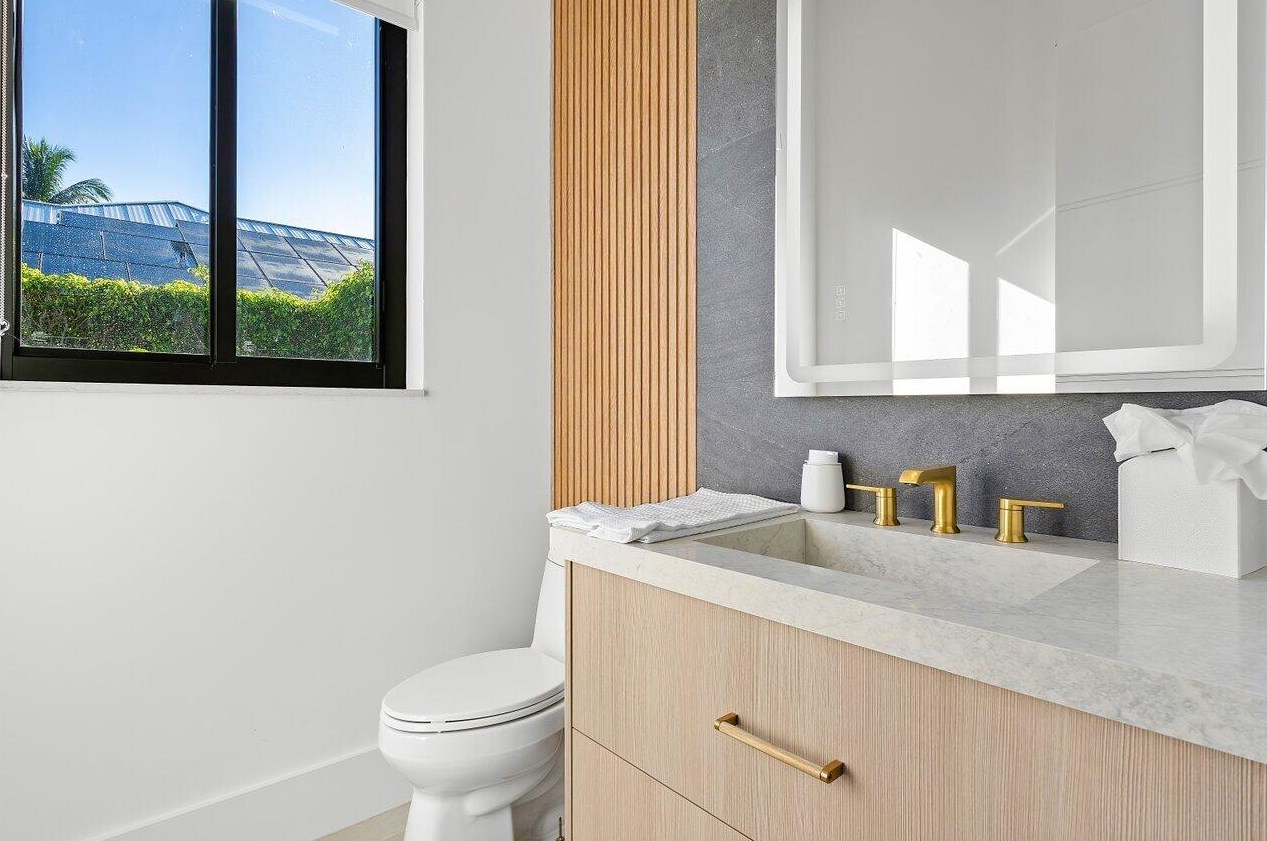 636 Eddy St, Boca Raton FL 33487-1749 exterior