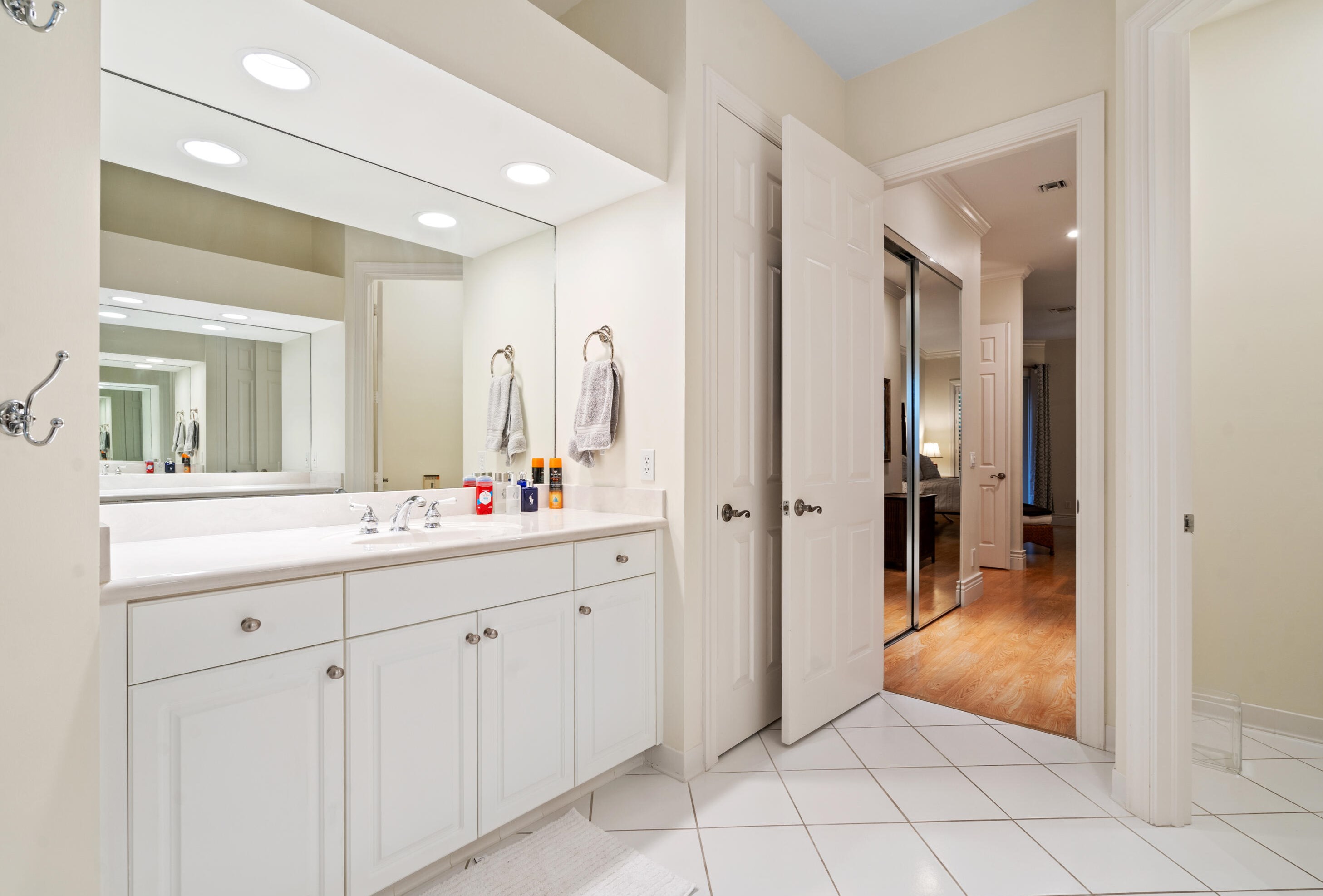 8427 Sabal Palm Ct, Vero Beach FL  32963-4296 exterior