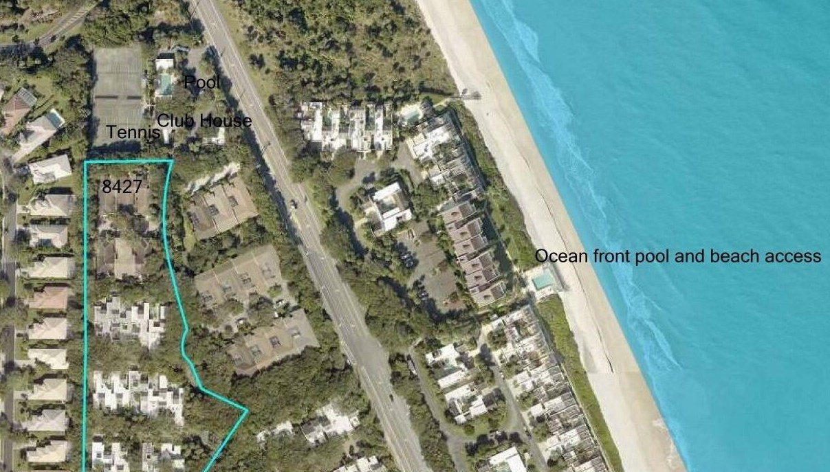 8427 Sabal Palm Ct, Vero Beach FL  32963-4296 exterior