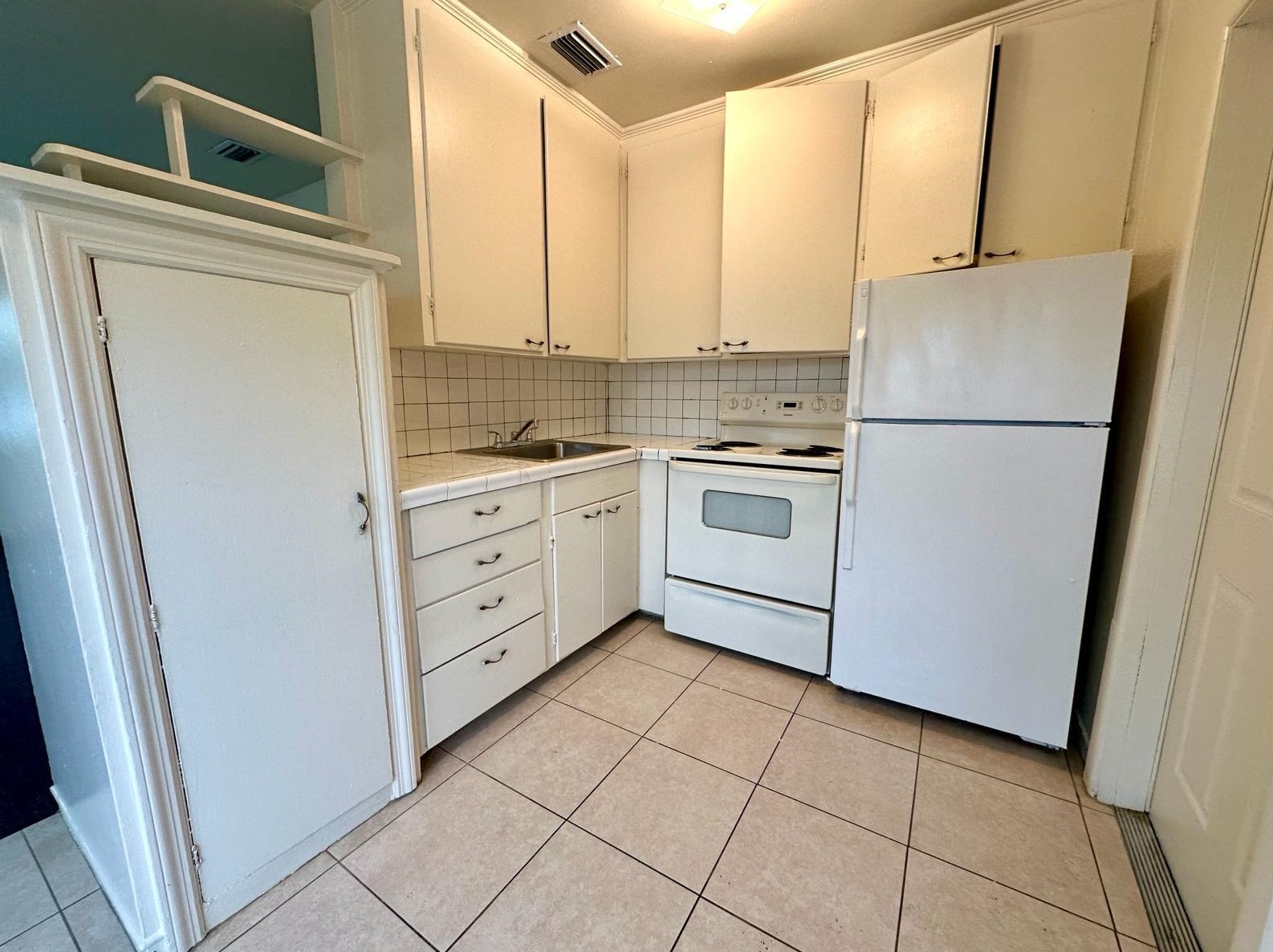530 58th St, West Palm Beach, FL 33407