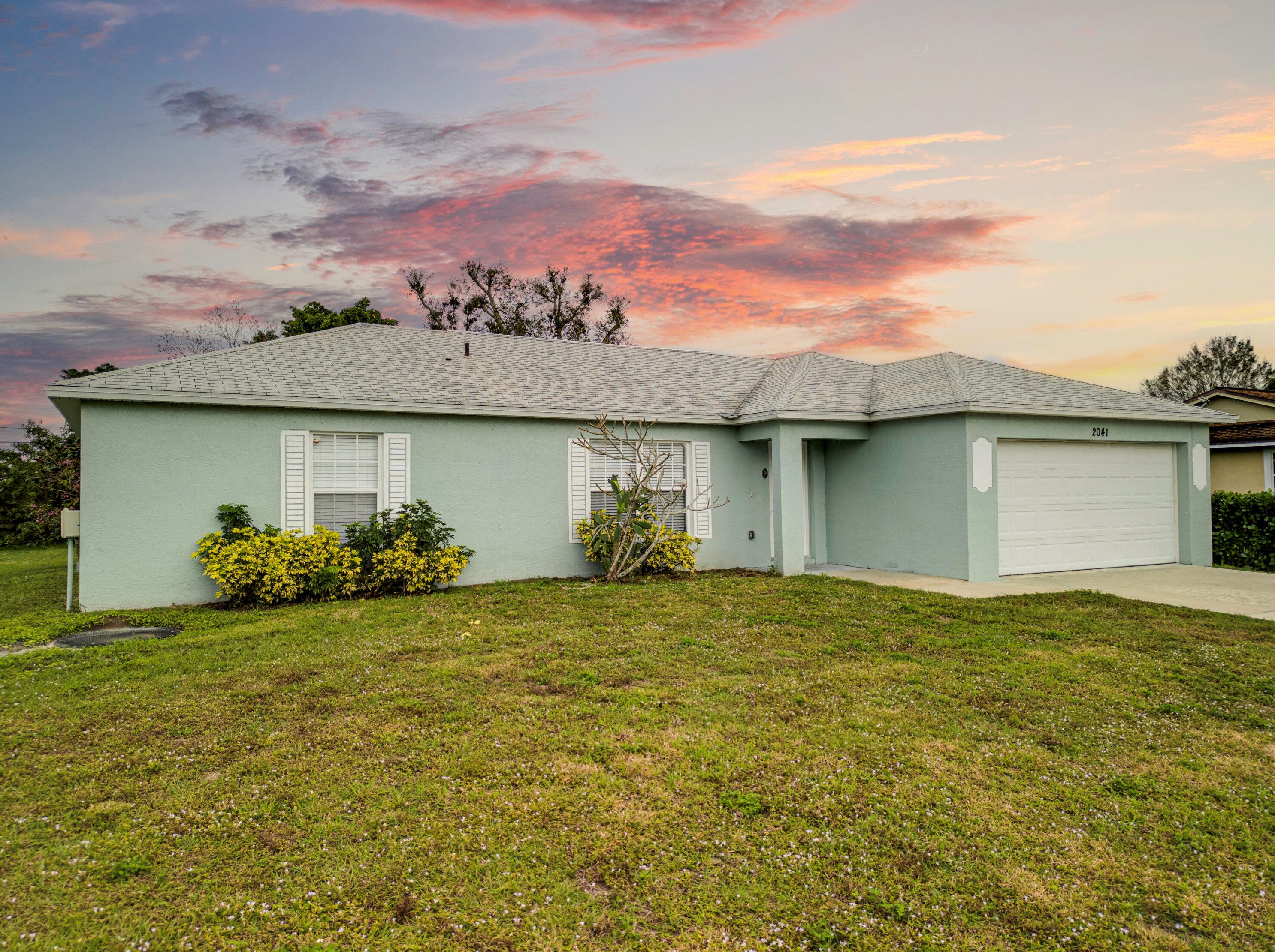 2041 Judith Ln, Fort Pierce, FL 34953-1966