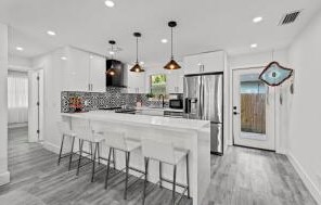 1010 Ne 134th St, Miami, FL 33161