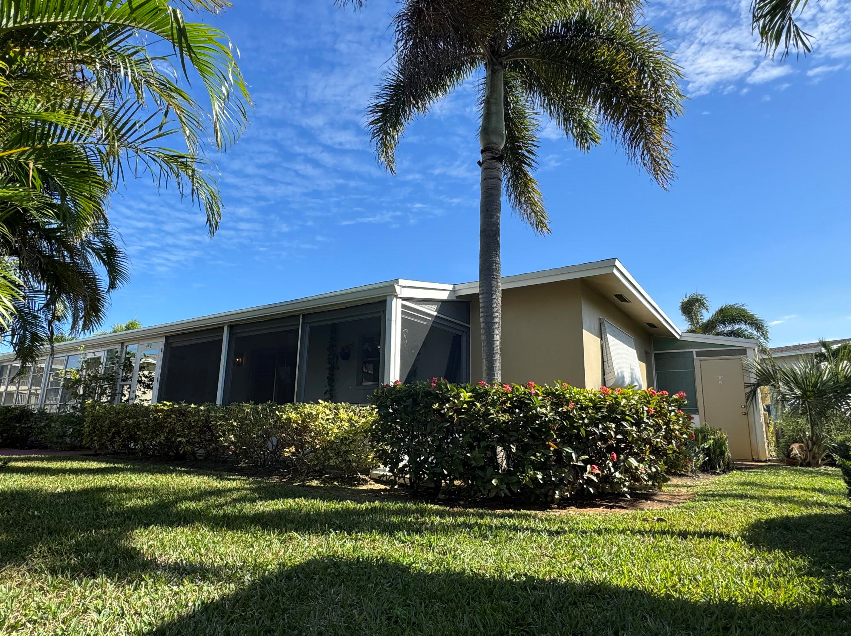 310 Ne 17th Ave, Boynton Beach, FL 33435