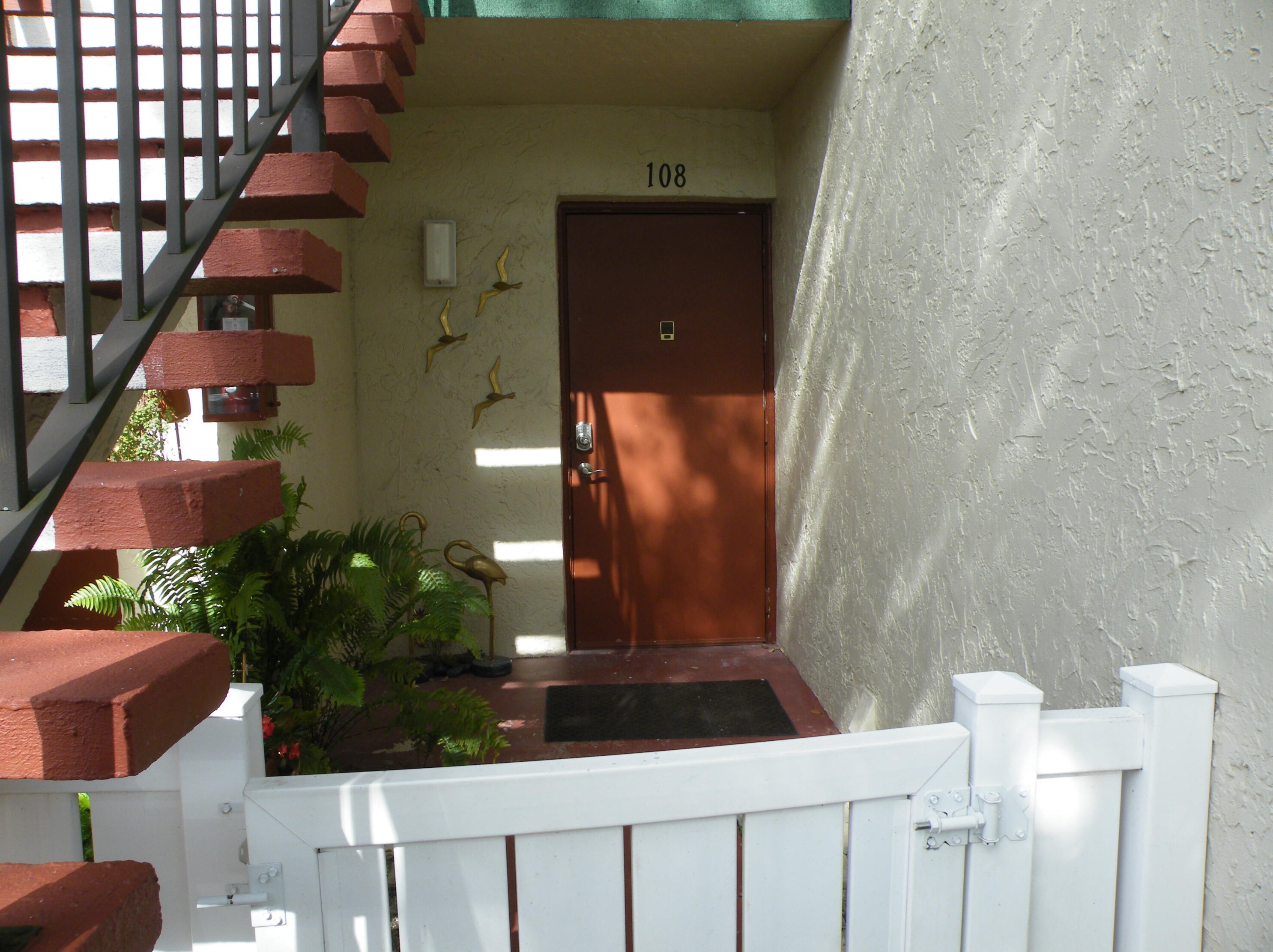 15 Willowbrook Ln #108, Delray Beach, FL 33446