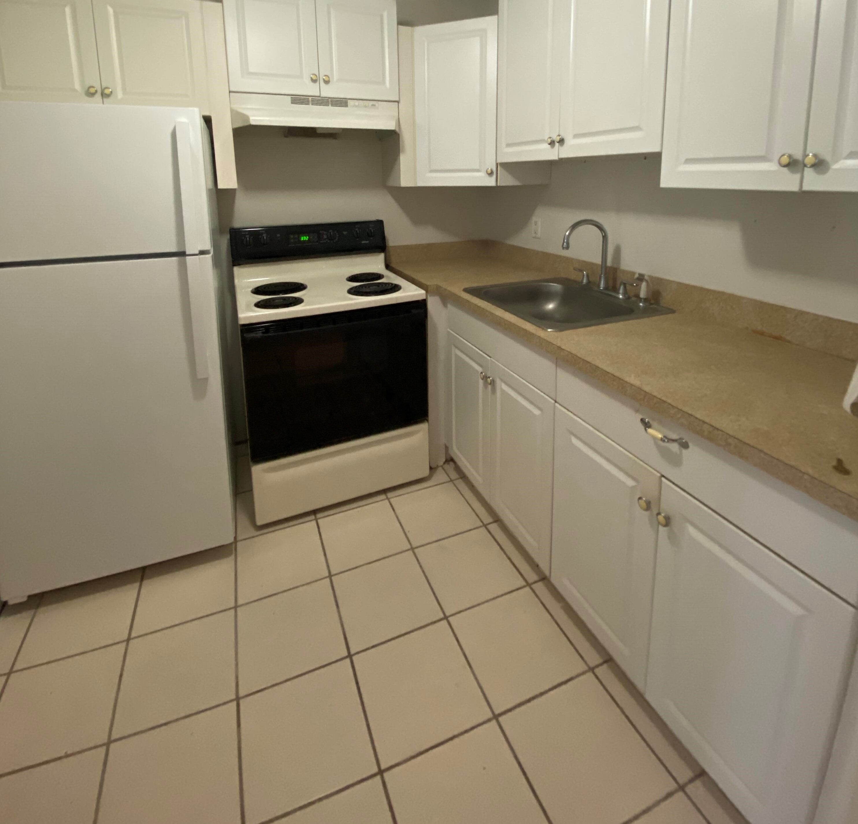 152 Camden G, West Palm Beach, FL 33417