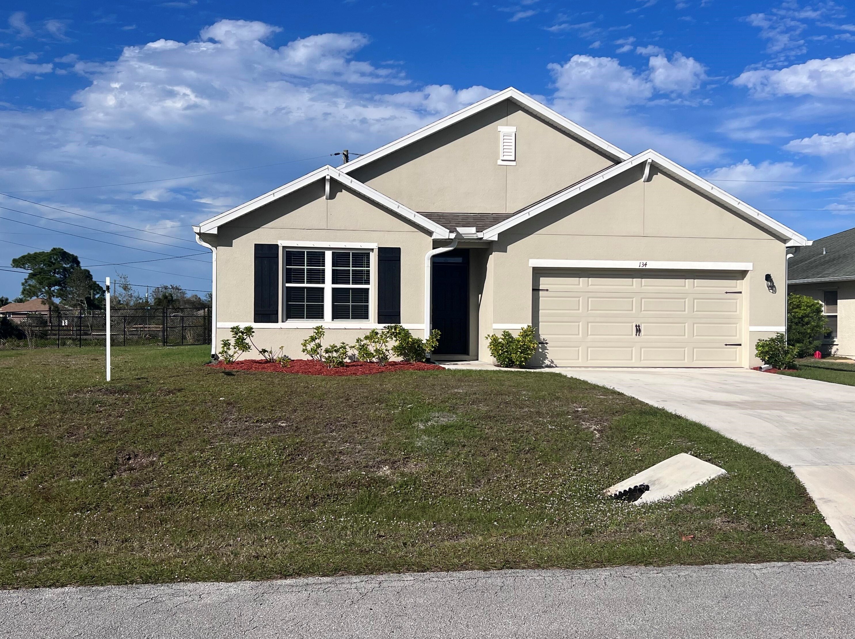 134 Arcadia Dr, Sebastian, FL 32958-6945