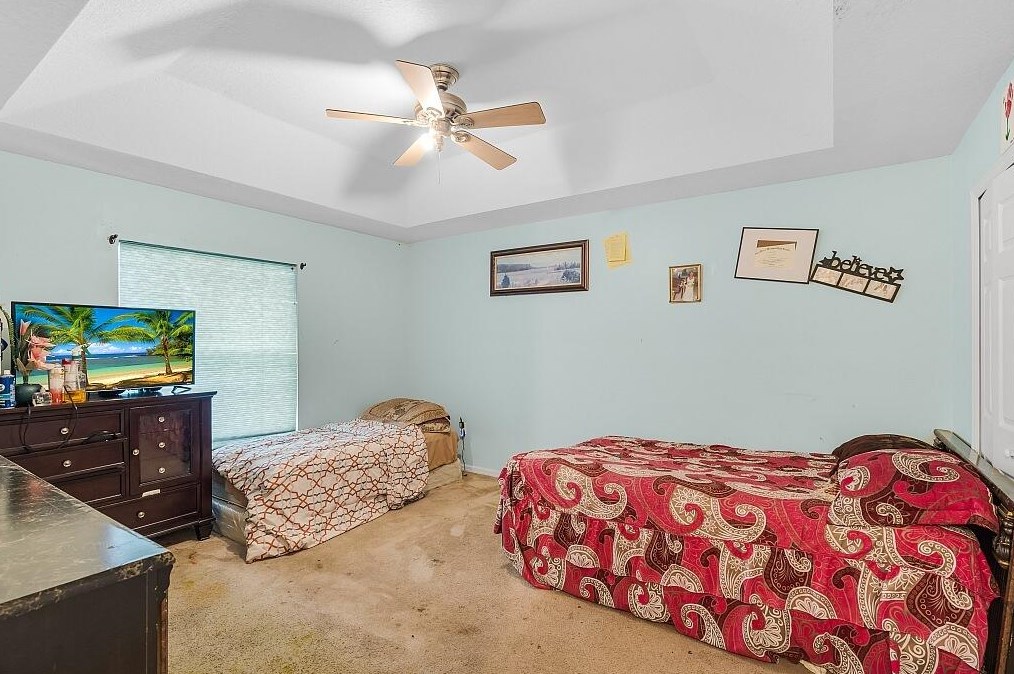 322 Carter Ave, Fort Pierce FL  34983-3006 exterior