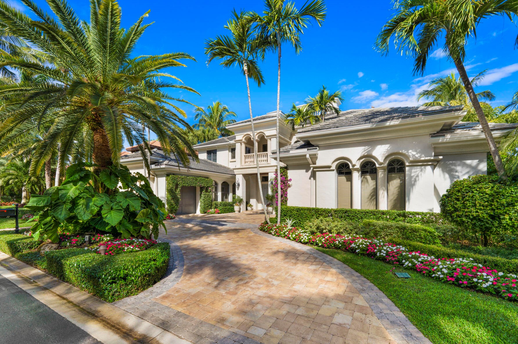 11 Ocean Harbour Cir, Boynton Beach, FL 33435