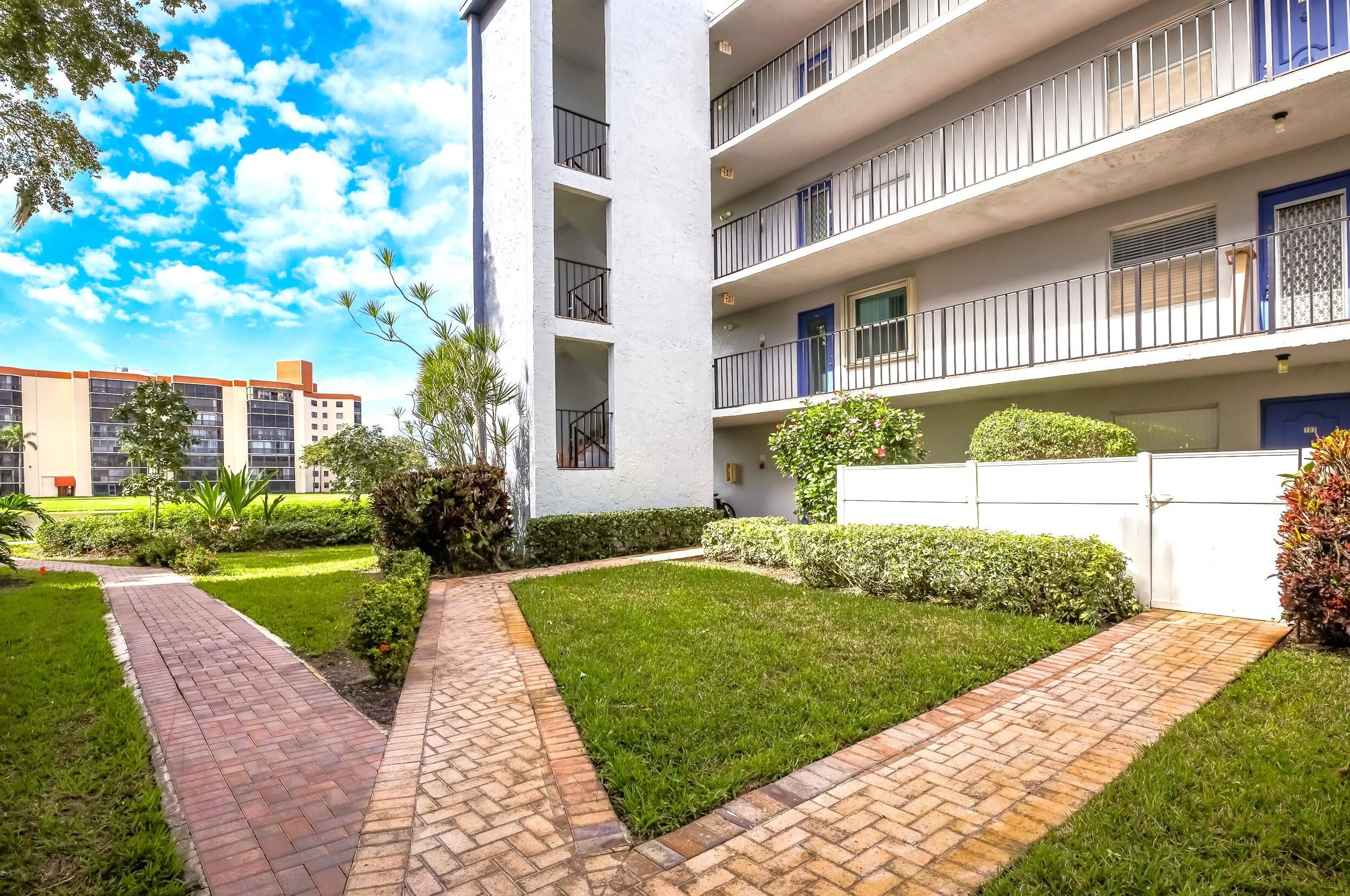6650 S Oriole Blvd #1010, Delray Beach, FL