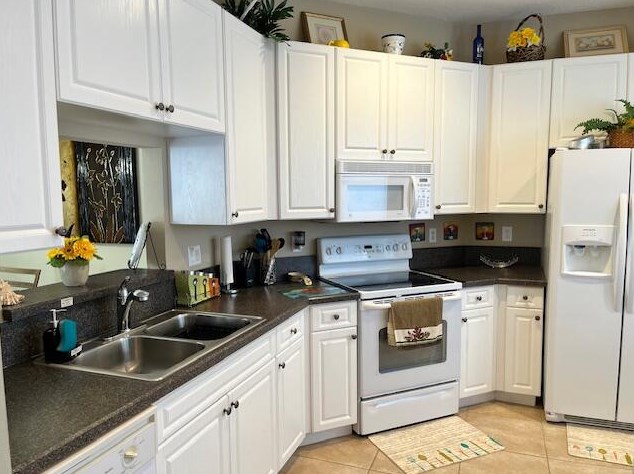 9717 Eastbrook Cir, Fort Pierce FL  34987-2429 exterior