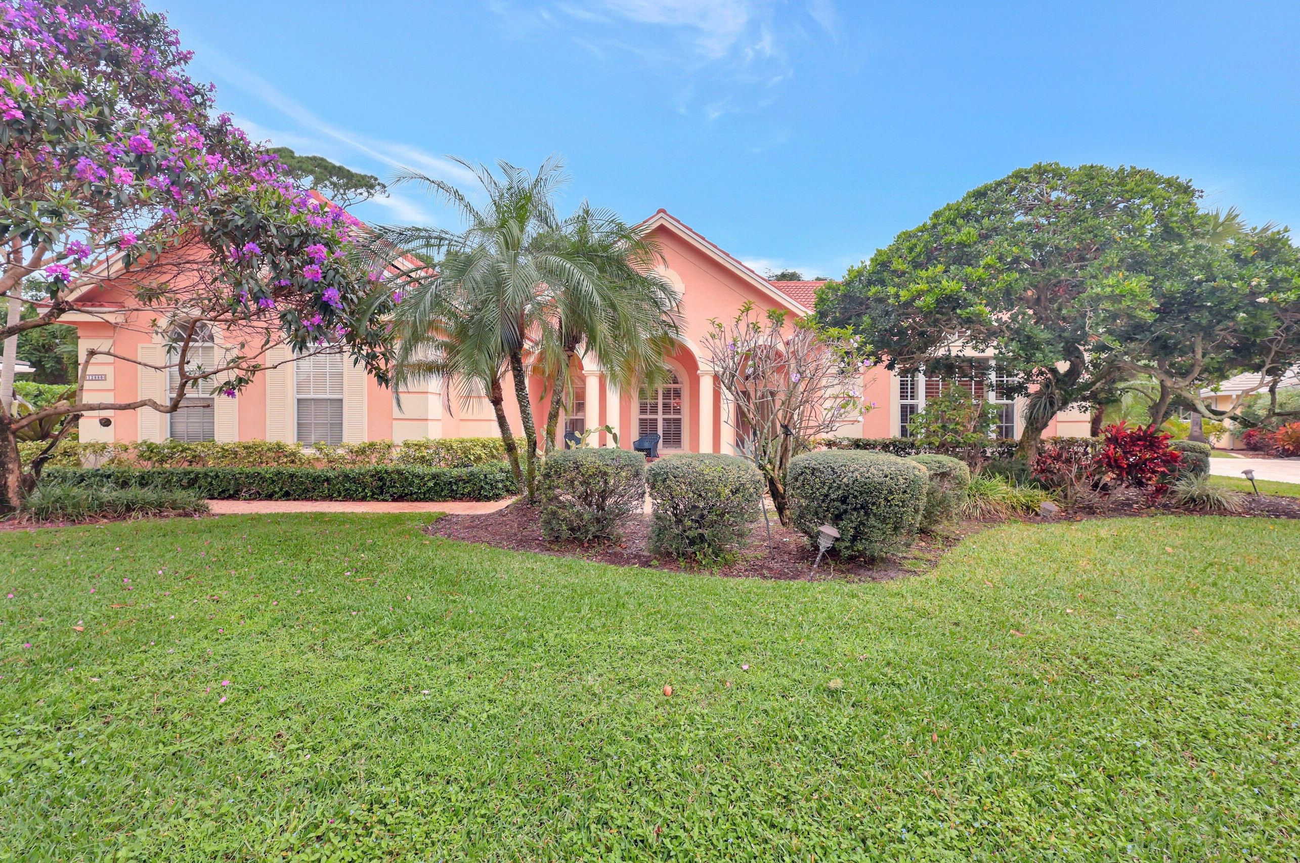 12880 Cocoa Pine Dr, Boynton Beach, FL 33436-6143