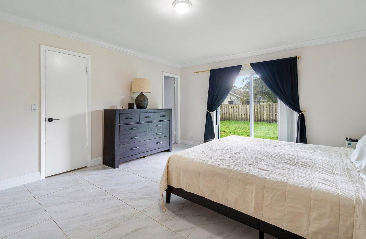 12176 Sugar Pine Trl, West Palm Beach FL  33414-5631 exterior