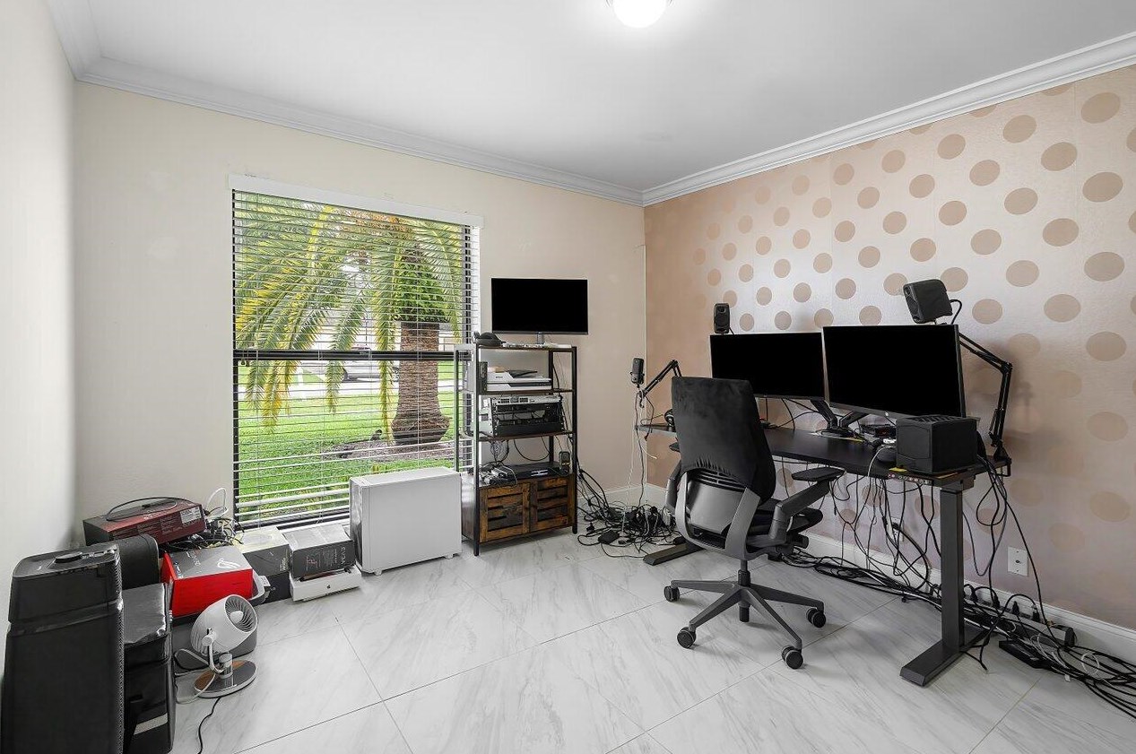 12176 Sugar Pine Trl, West Palm Beach FL  33414-5631 exterior