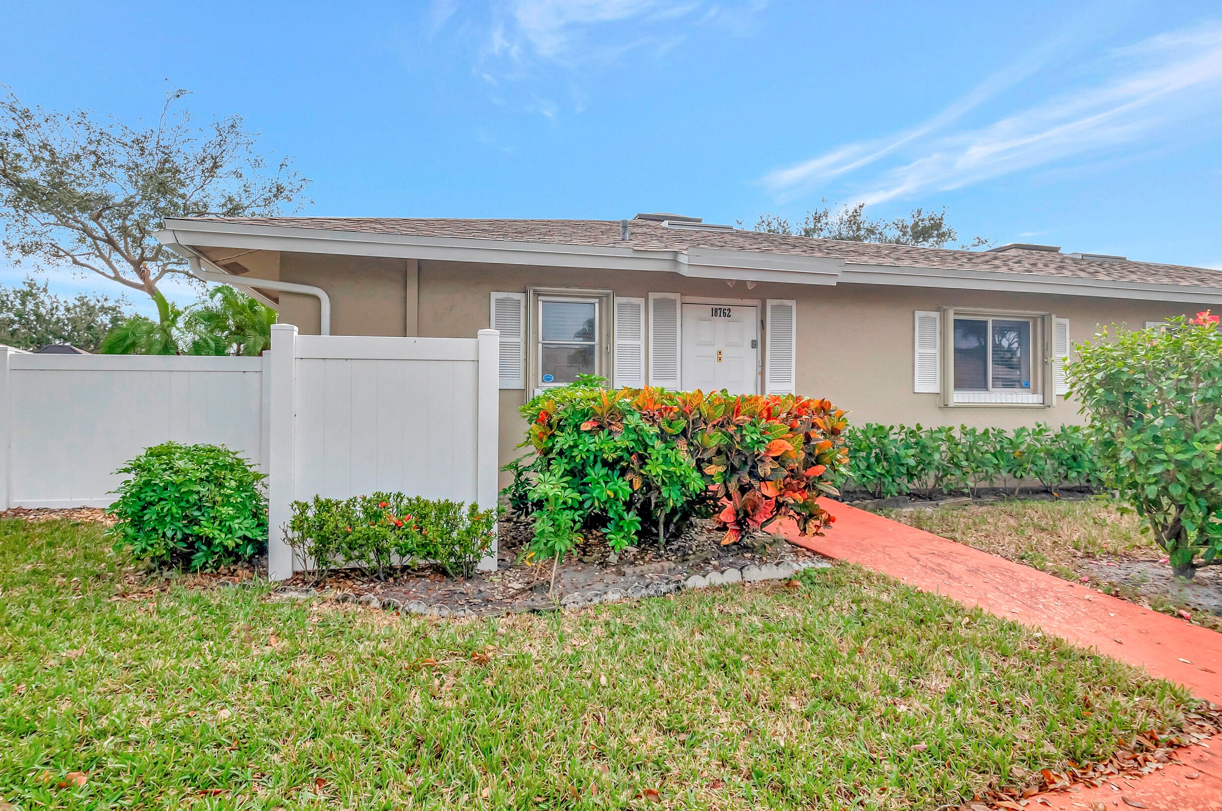 18762 Candlewick Dr, Boca Raton, FL 33496-5006