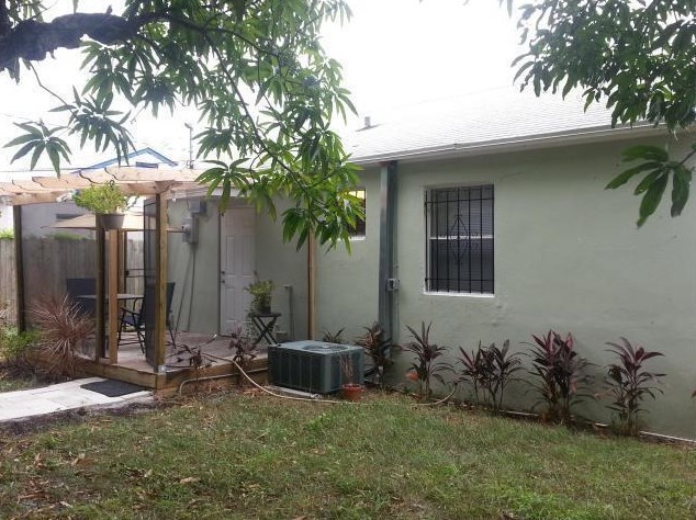 539 W 4th St, West Palm Beach, FL 33404
