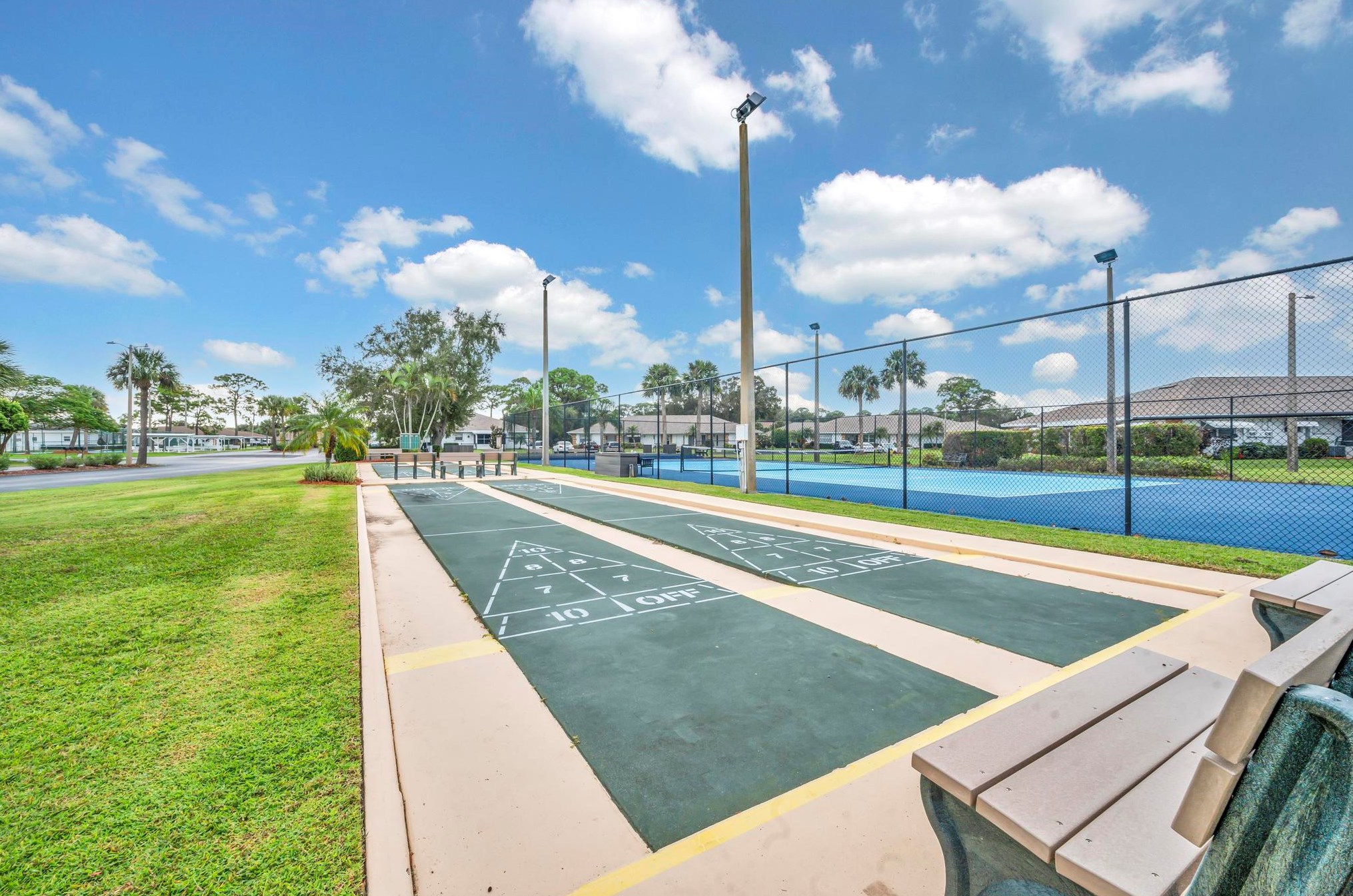 924 Savannas Point Dr, Fort Pierce FL 34982-6785 exterior