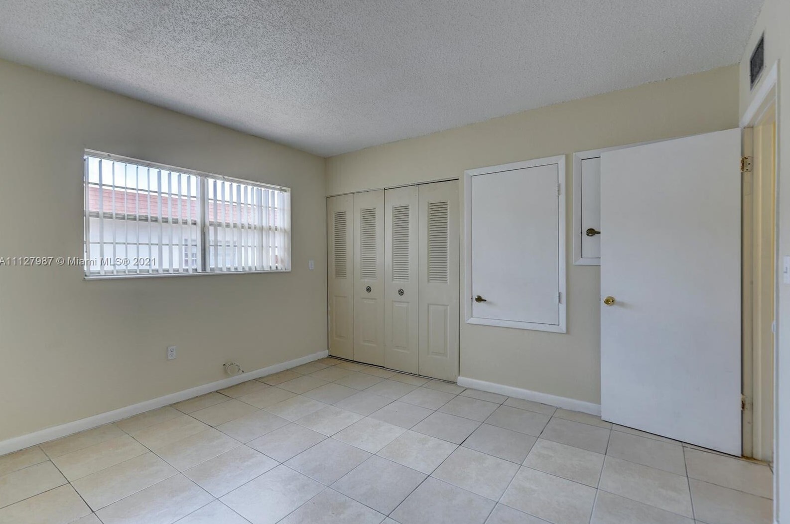 1500 151st St, Miami, FL 33162-5951