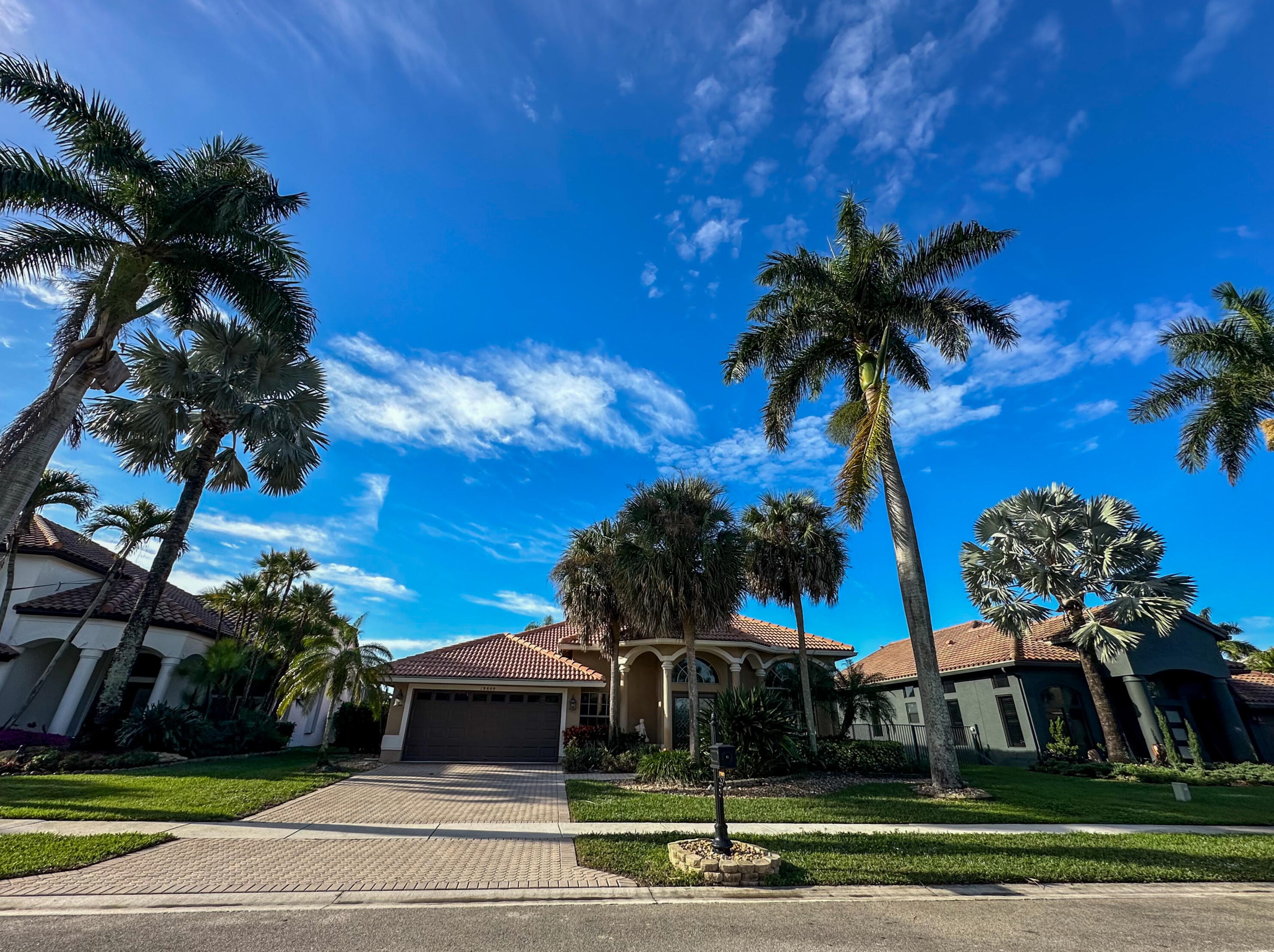 19809 Dinner Key Dr, Boca Raton, FL 33498