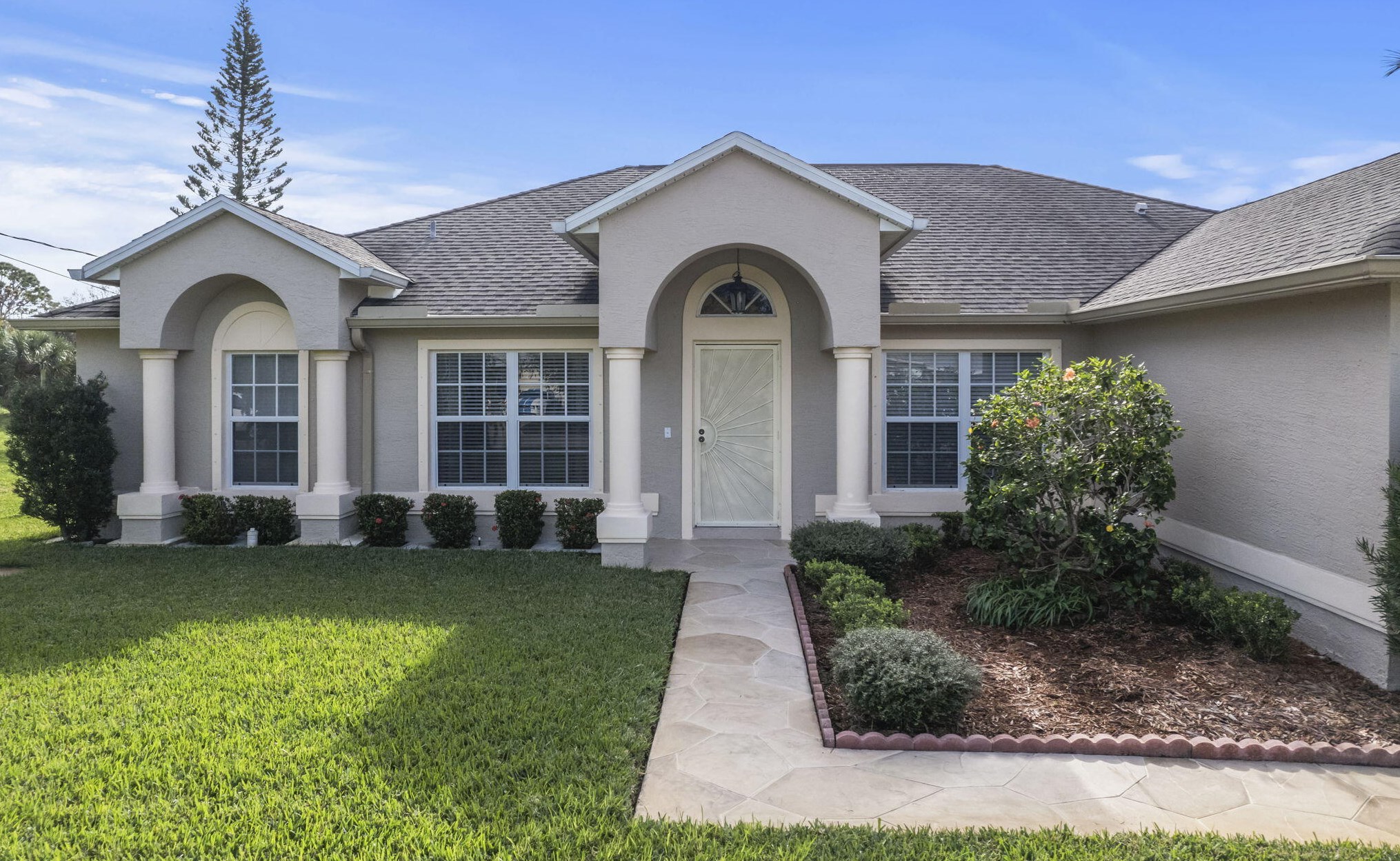 1826 North Buttonwood Dr, Fort Pierce, FL 34952-6967