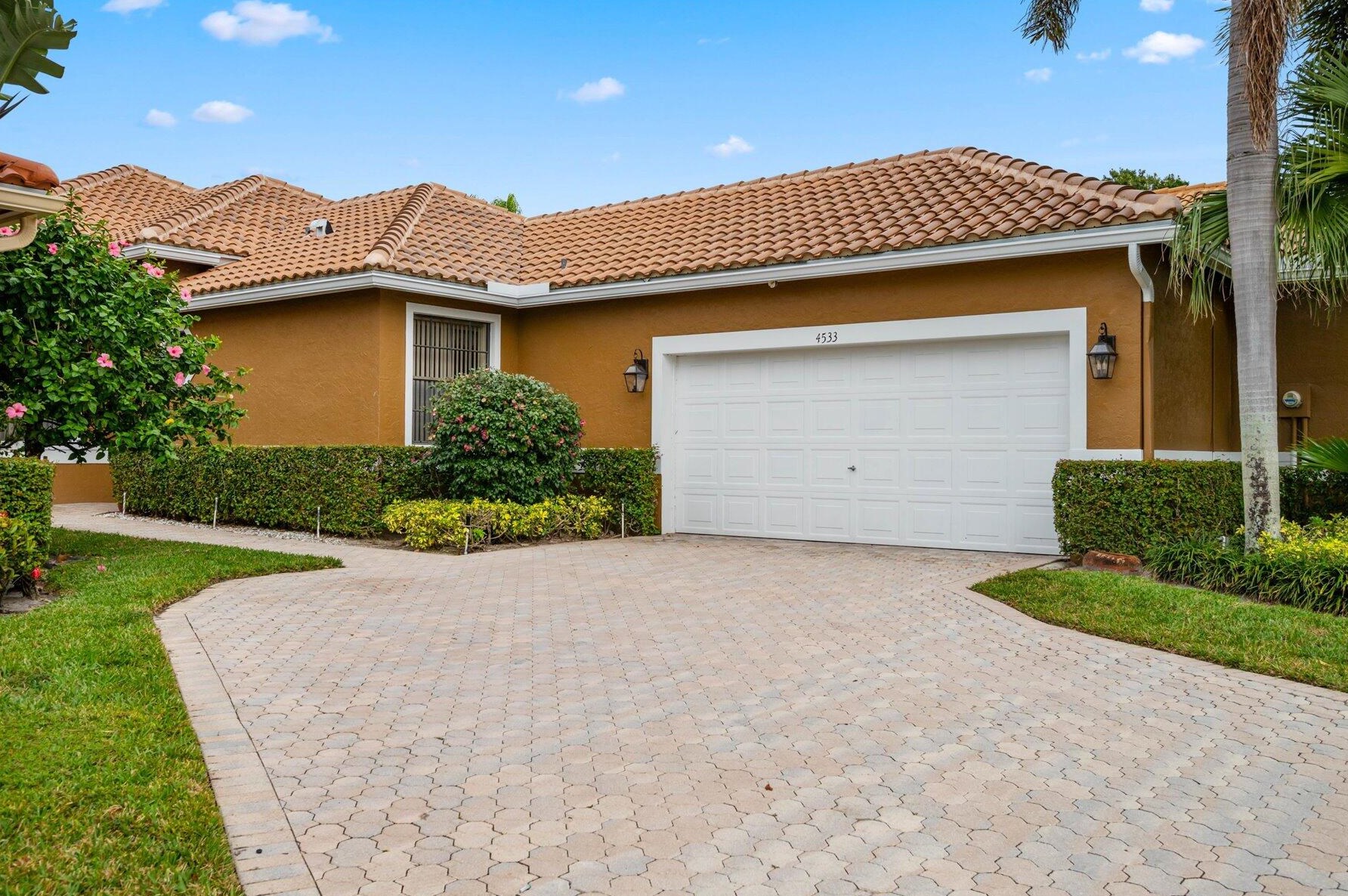 4533 Barclay Fair Way, Lake Worth, FL 33449-8113