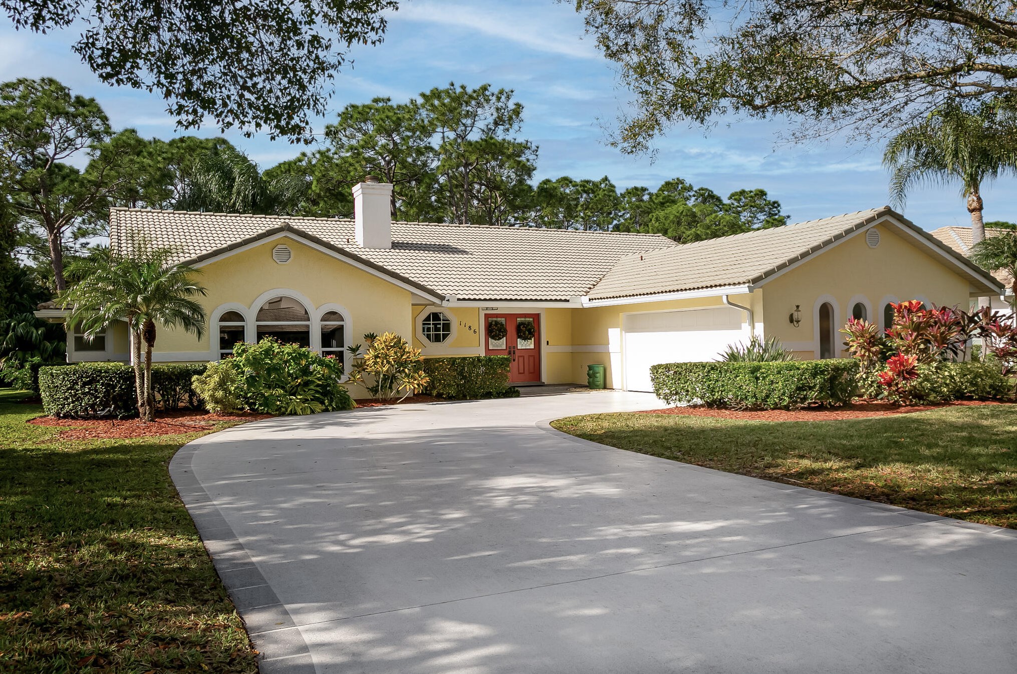 1186 Mirror Lake Cv, Fort Pierce, FL 34986-2006