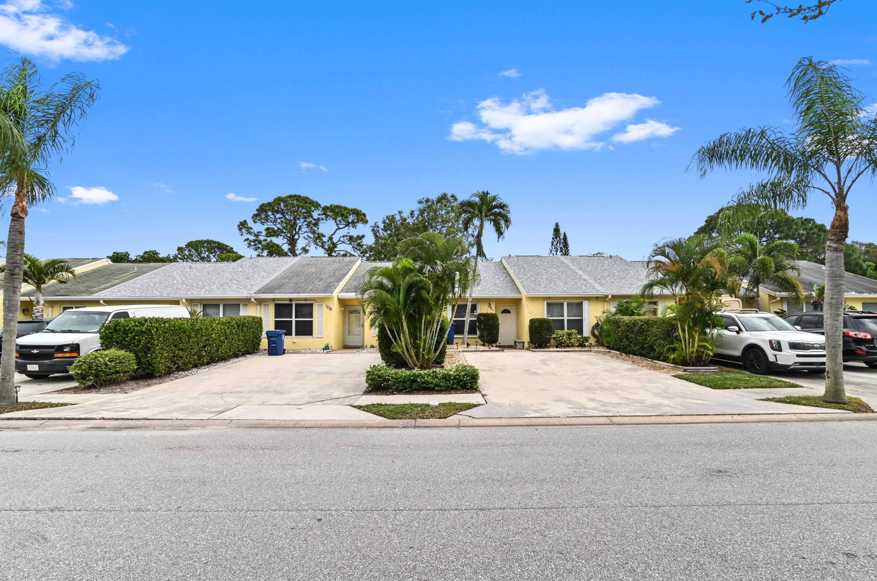 110 Oakwood Dr, Jupiter, FL 33458-7612