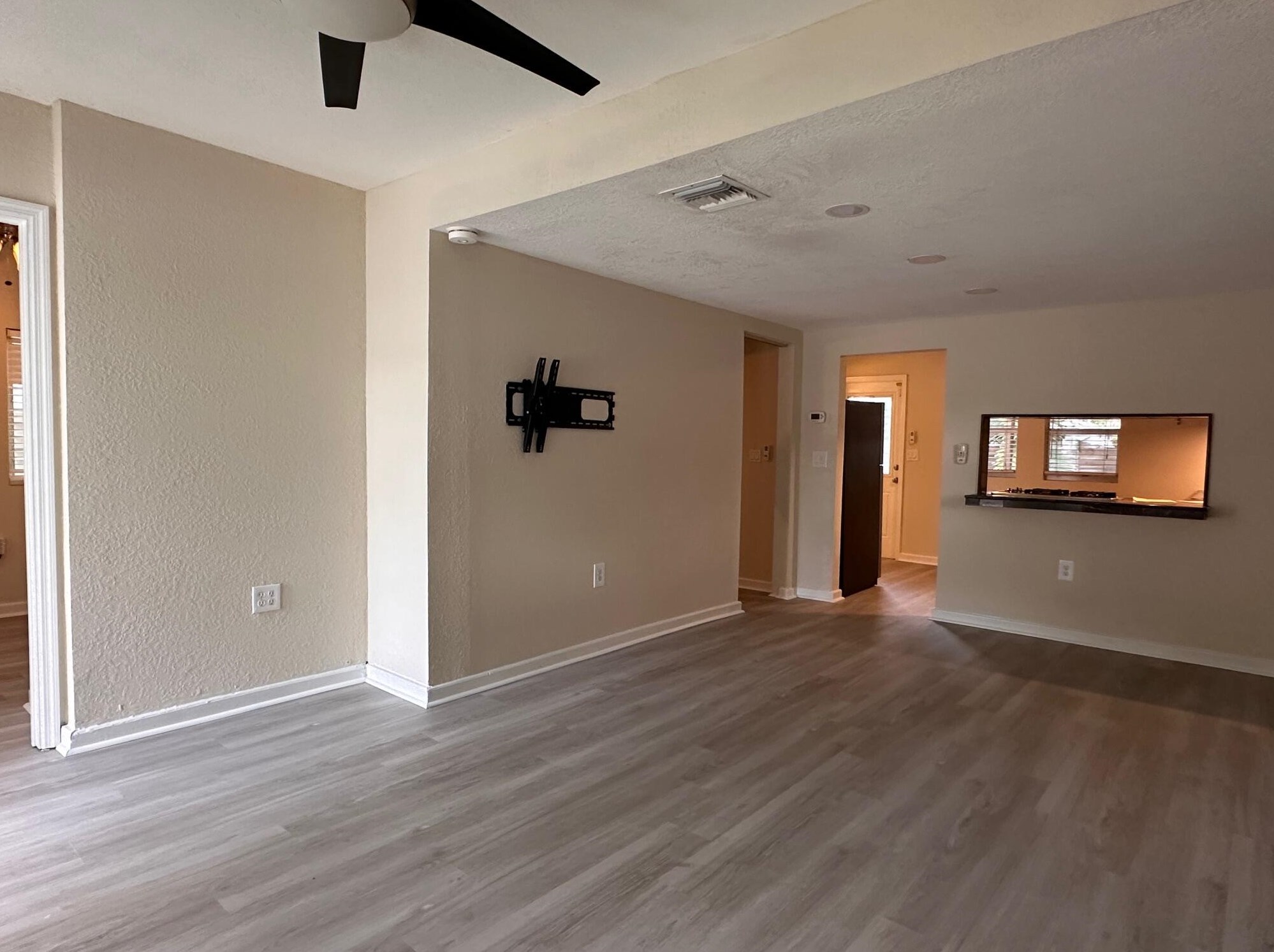 808 N Palmway, Lake Worth, FL 33460